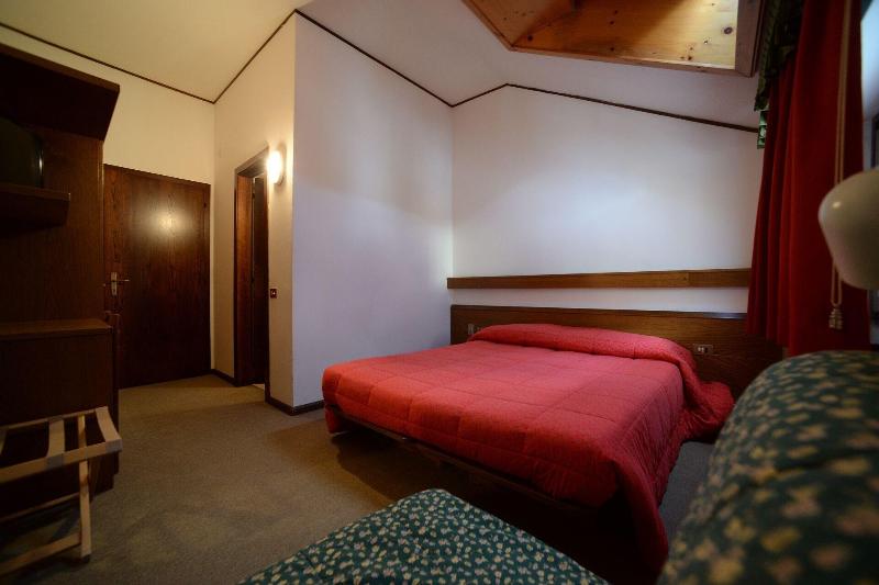 Hotel Compet - Oda