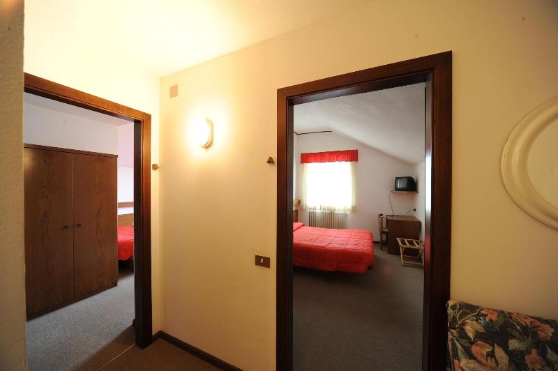 Hotel Compet - Oda