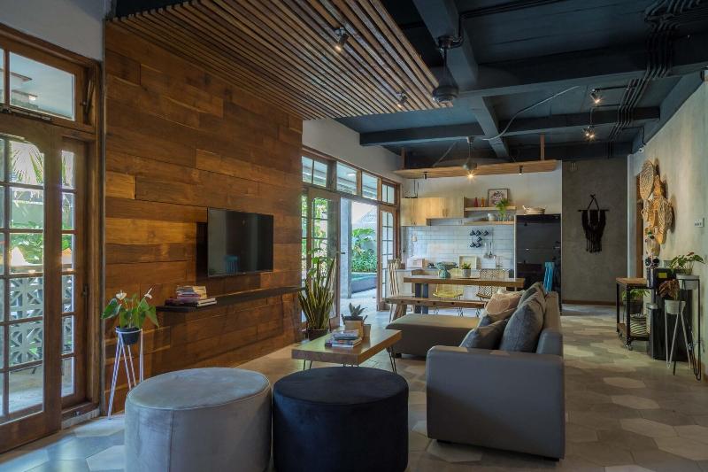 Interconnection Hostel - Lobi