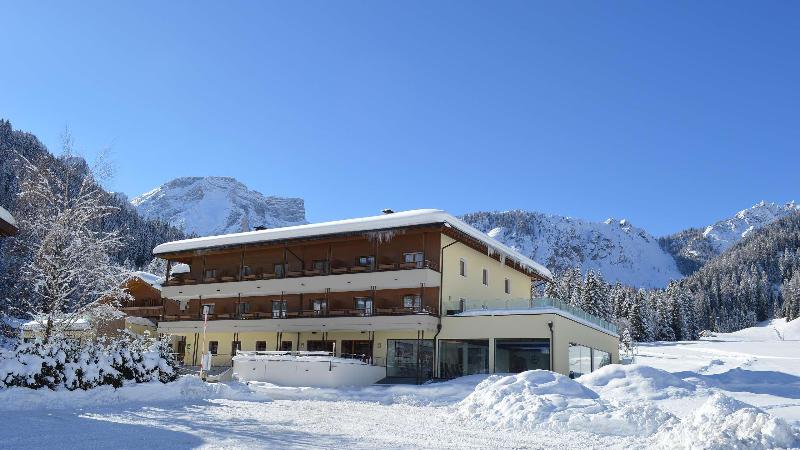 Hotel Trenker - Genel