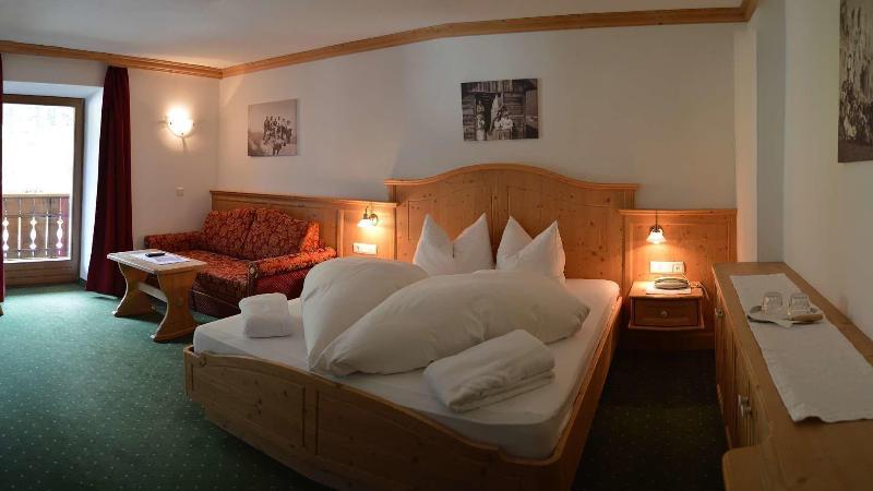 Hotel Trenker - Oda