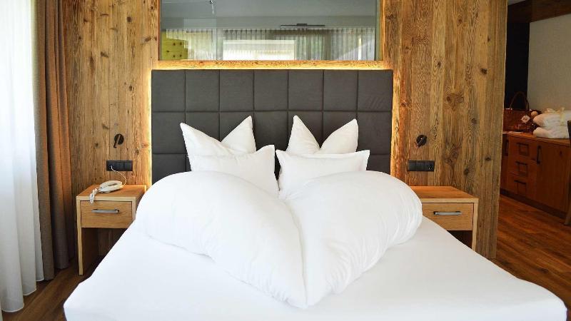 Hotel Trenker - Oda