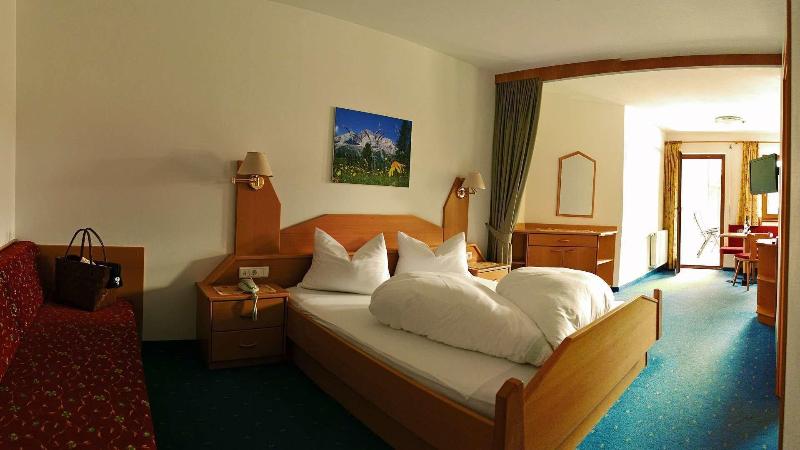 Hotel Trenker - Oda