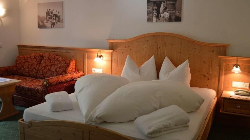 Hotel Trenker - Oda