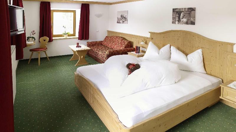 Hotel Trenker - Oda