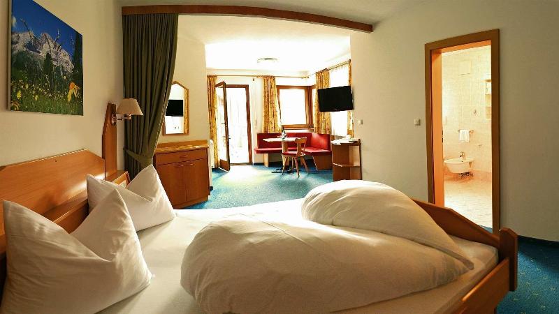 Hotel Trenker - Oda