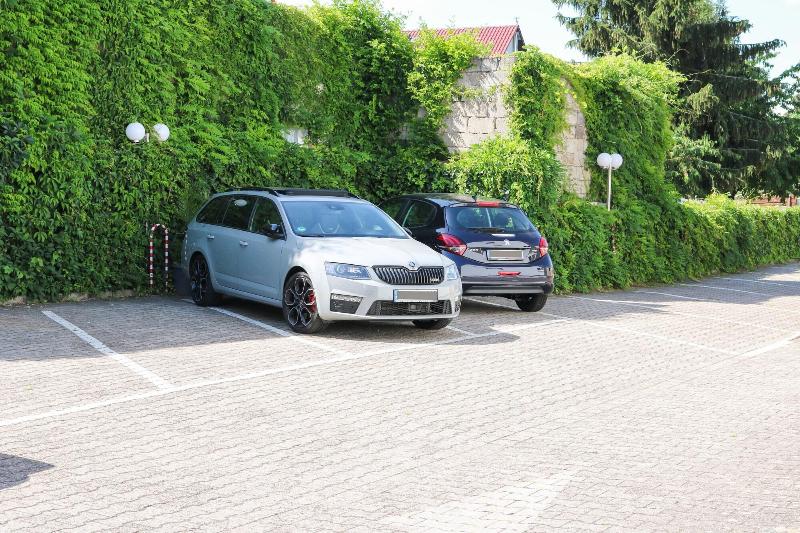 Hotel Linnert - Genel