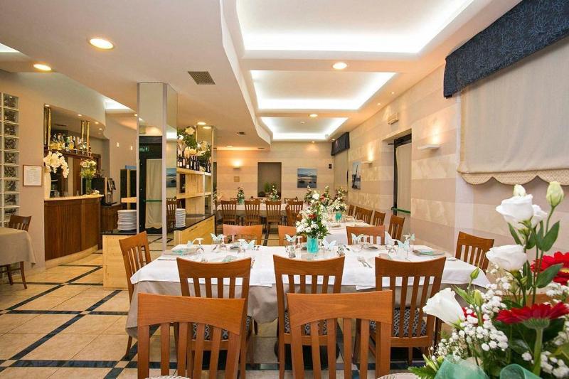 Hotel Lo Squalo - Restoran