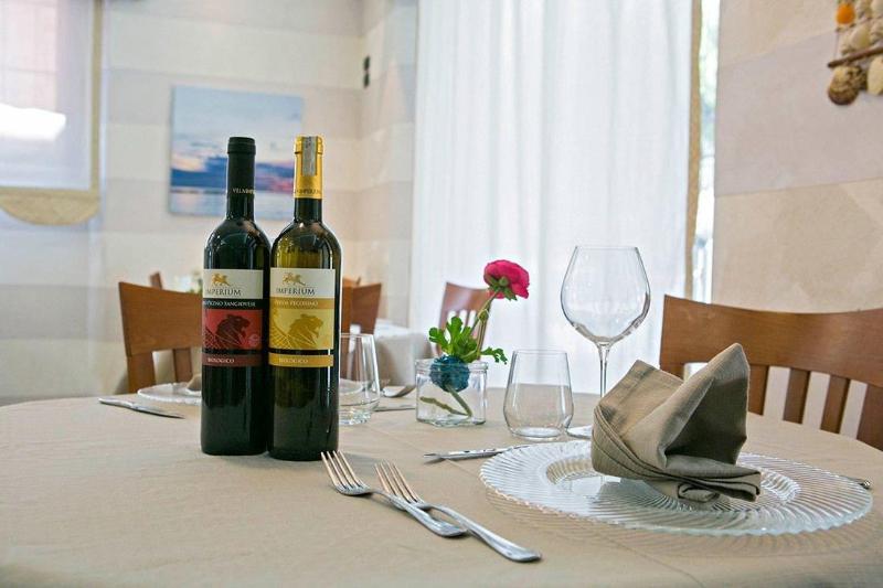 Hotel Lo Squalo - Restoran