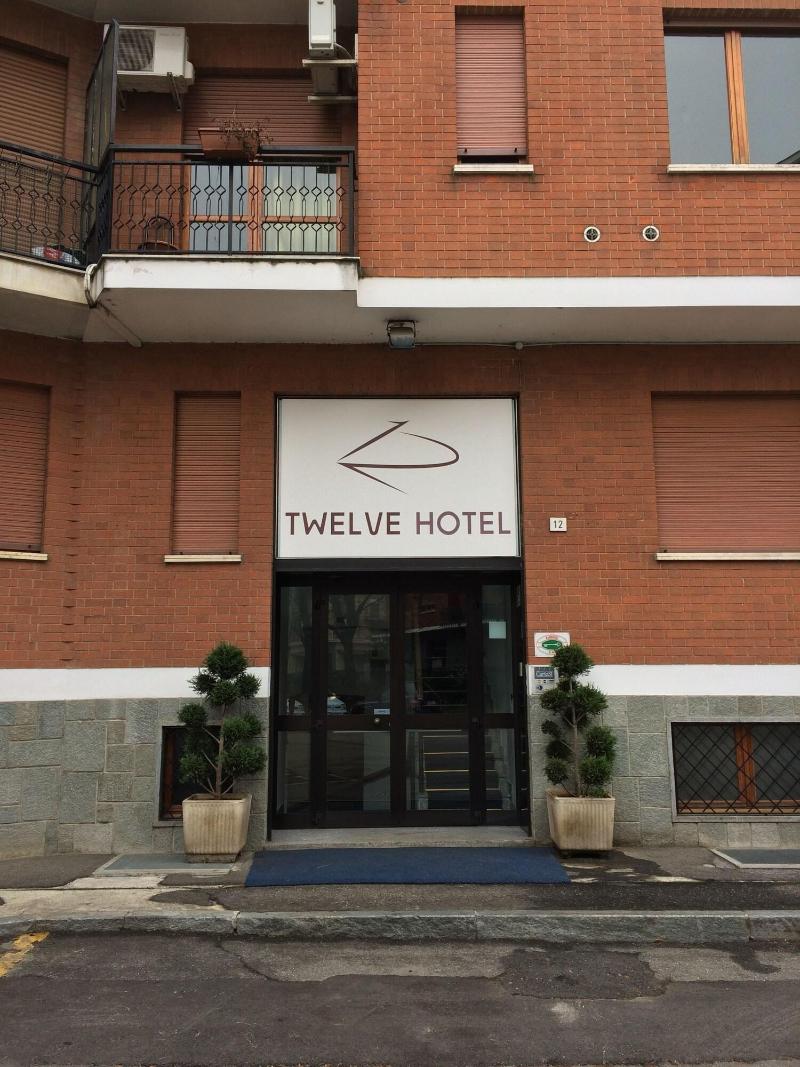 Twelve Hotel - Genel