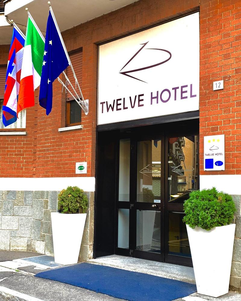 Twelve Hotel - Genel