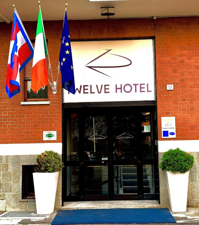 Twelve Hotel - Genel