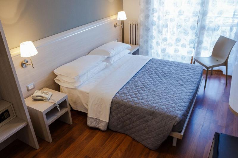 Twelve Hotel - Oda