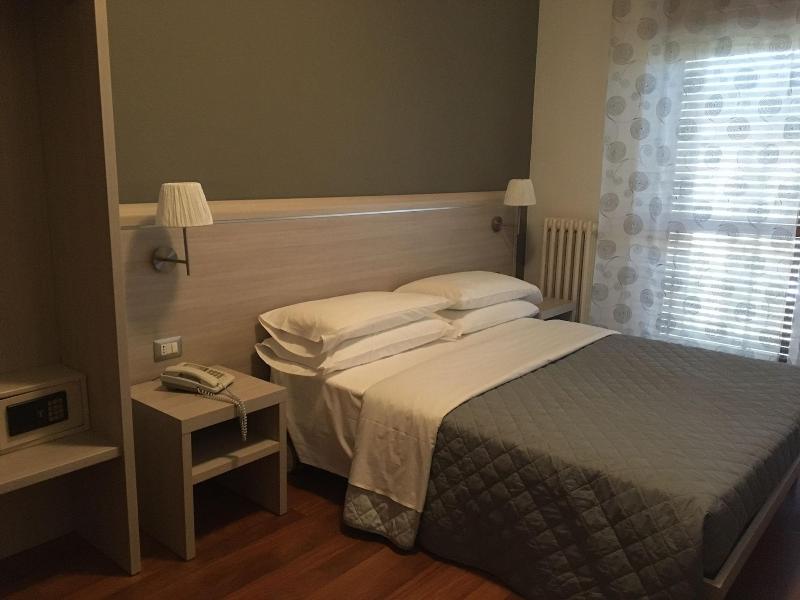 Twelve Hotel - Oda