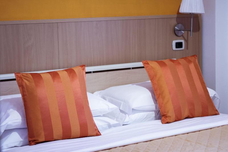 Twelve Hotel - Oda