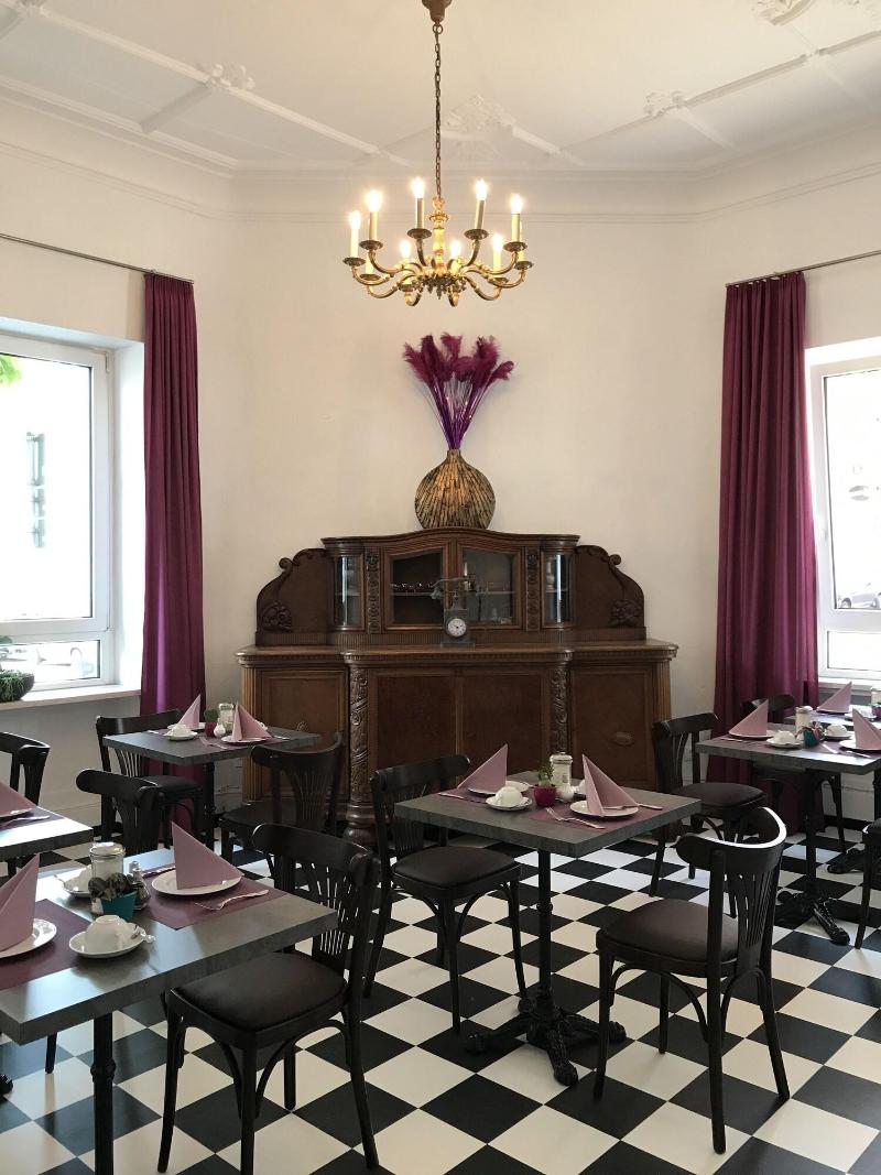 Hotel Mystique - Genel