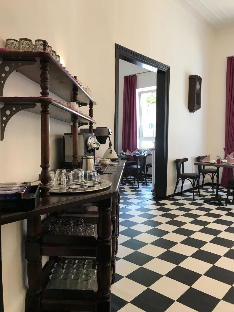 Hotel Mystique - Genel