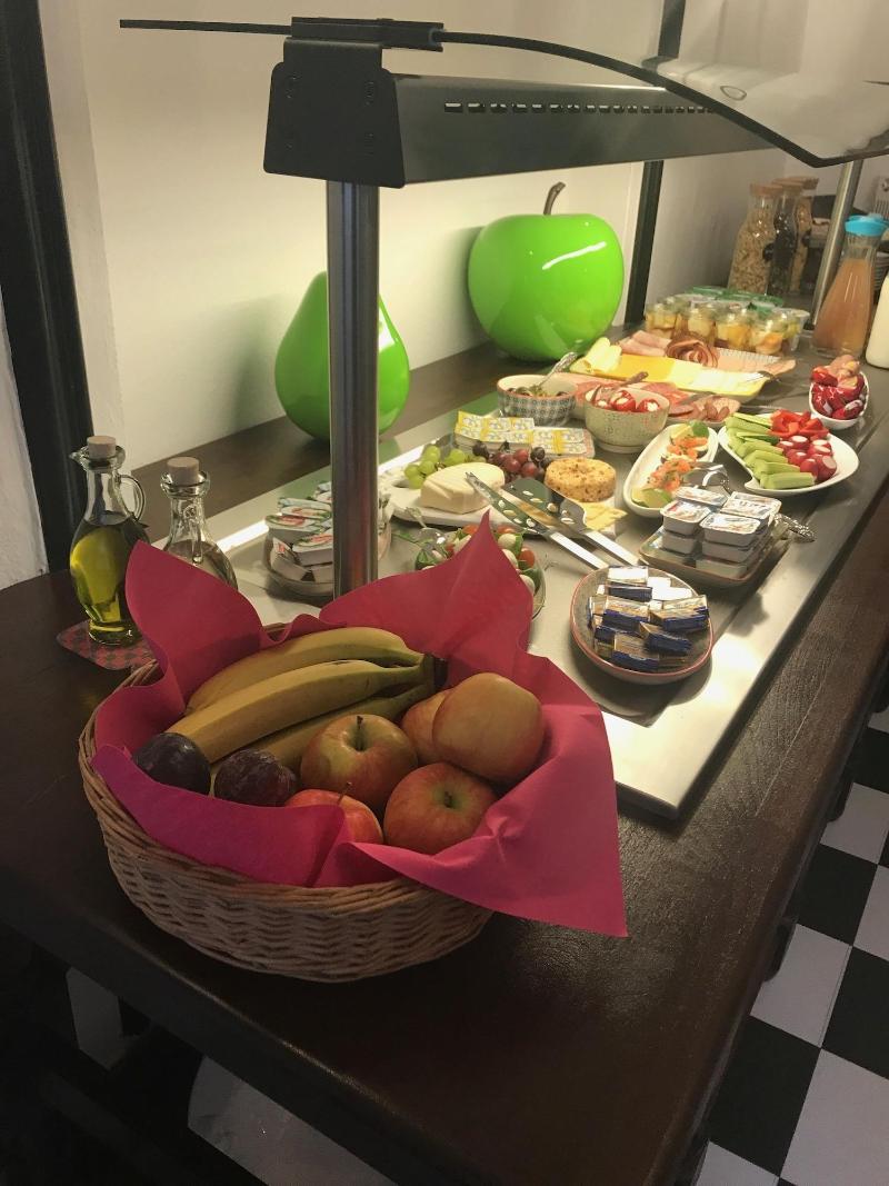 Hotel Mystique - Genel