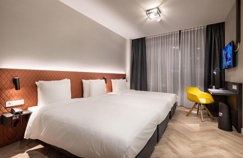 Hotel New Kit - Oda