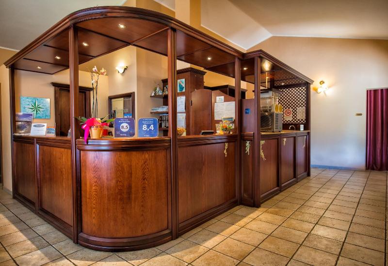 Hotel Perda Rubia - Lobi