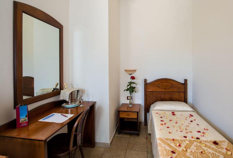 Hotel Perda Rubia - Oda