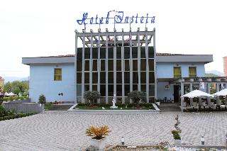 Hotel Insteia otel fotoğrafı