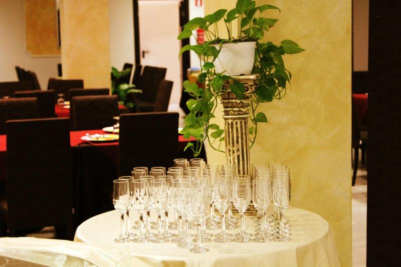 Hotel Insteia - Restoran