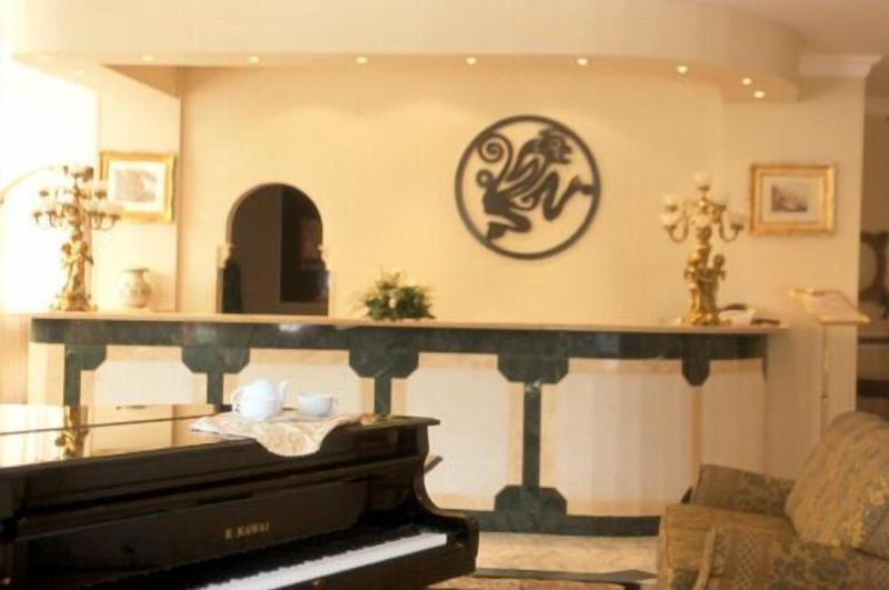 Park Hotel Villaferrata - Lobi