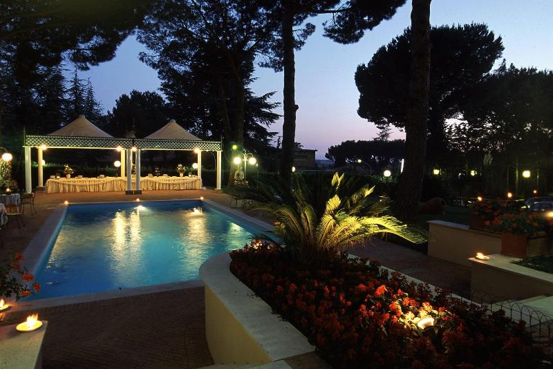 Park Hotel Villaferrata - Havuz