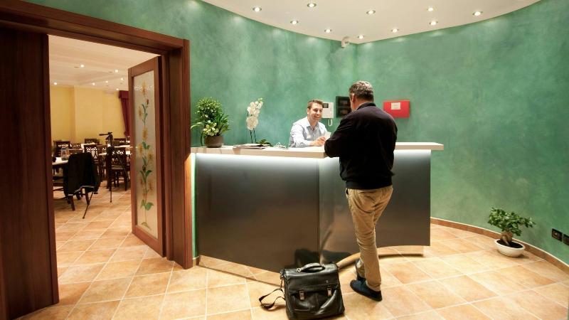 Hotel San Berardo - Lobi