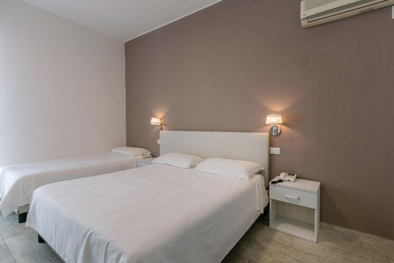 Hotel Saviola - Oda