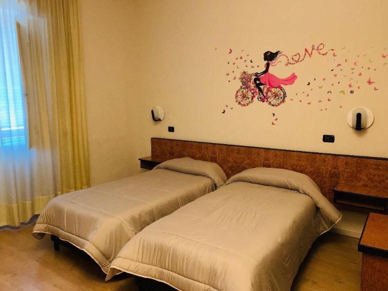 Hotel Scigliano - Oda