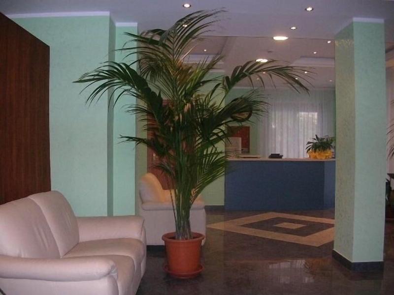 Hotel Sea Garden - Lobi
