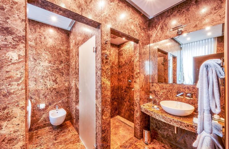 Villa Lario Resort Mandello - Oda