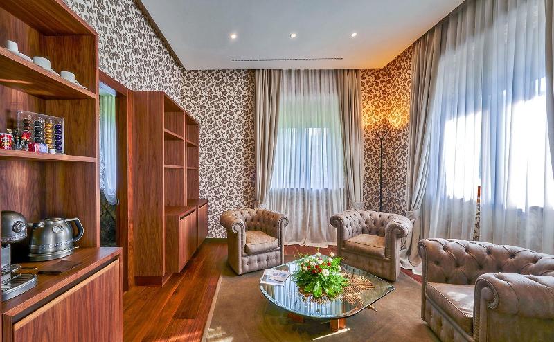 Villa Lario Resort Mandello - Oda