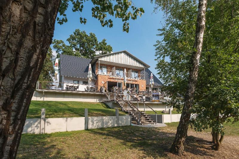 Villa-Meehr - Genel