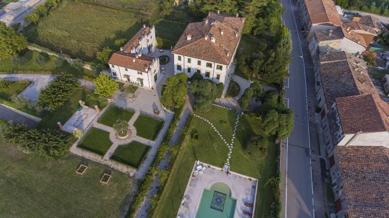 Villa Nichesola - Genel