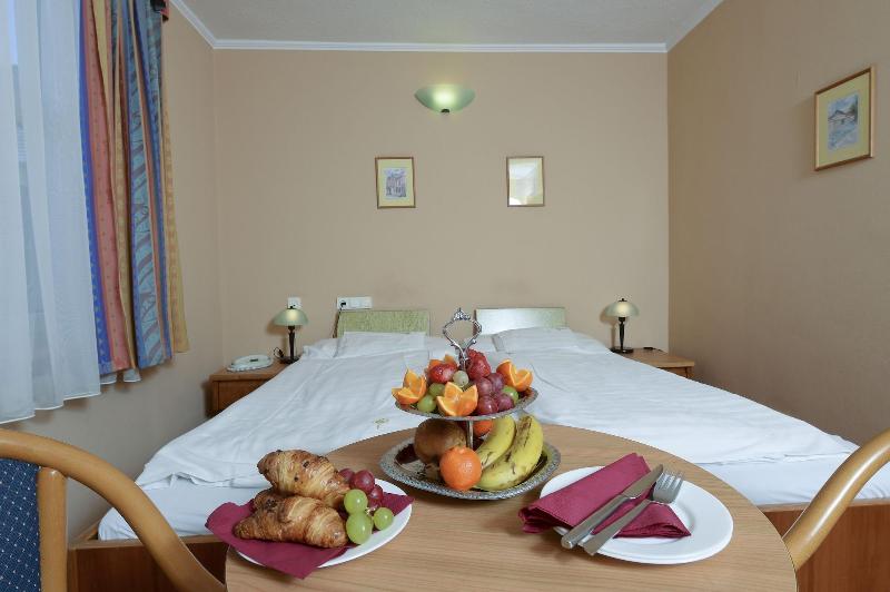 Hotel Unicornis - Oda