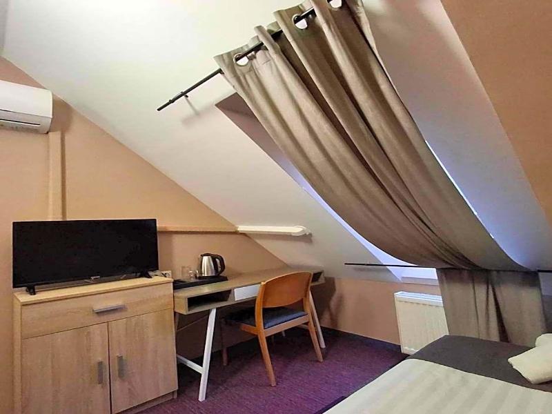 Hotel Unicornis - Oda