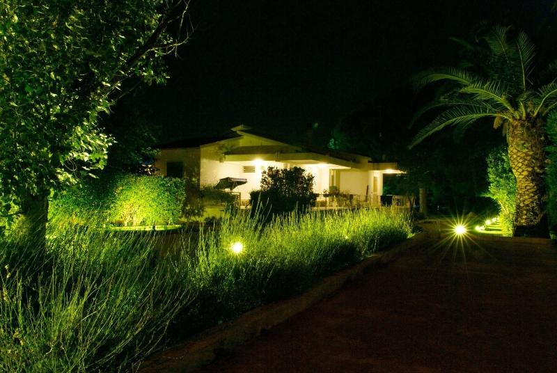 Villa Savarino - Genel