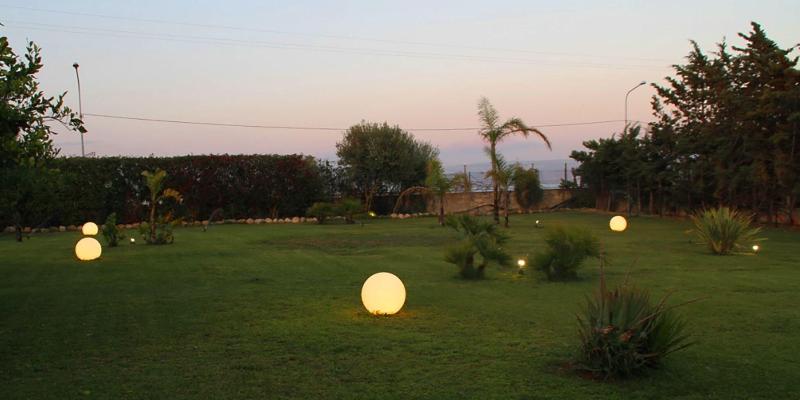 Villa Savarino - Genel