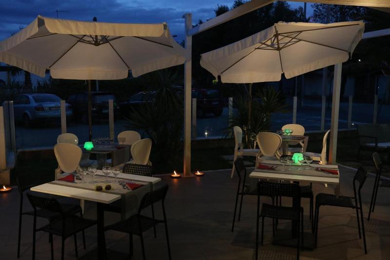Hotel Veladoro - Restoran