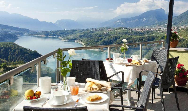 Viridis Hotel - Teras