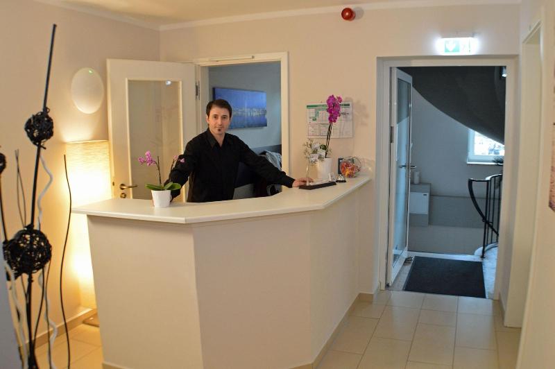 Hotel Jeta - Lobi