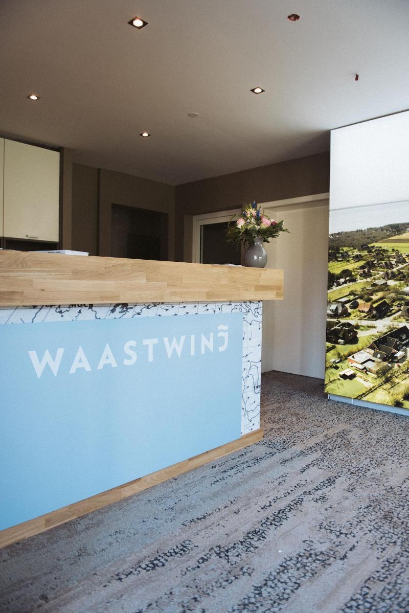 Waastwinj - Lobi