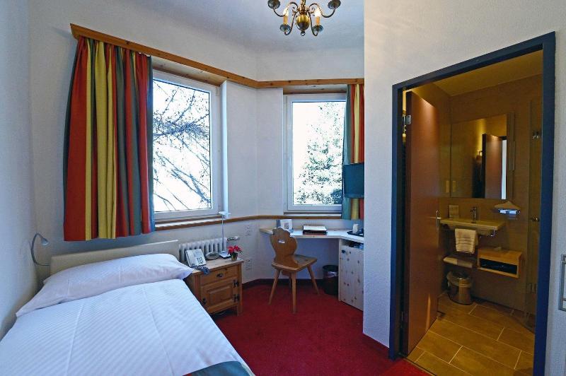 Hotel Waldhaus Am See - Oda