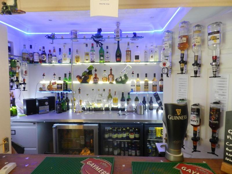 Watersedge Guest House - Bar