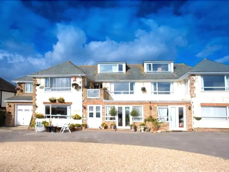 Watersedge Guest House - Genel