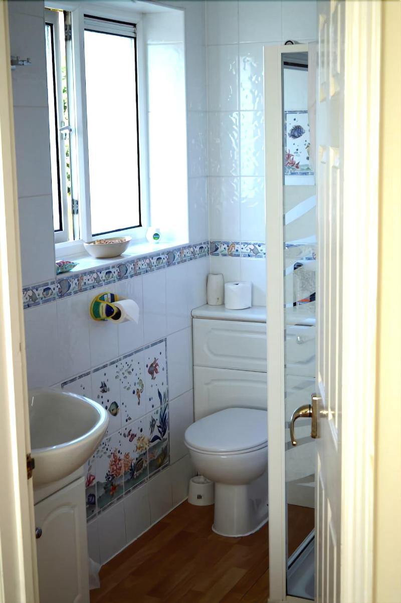 Watersedge Guest House - Oda