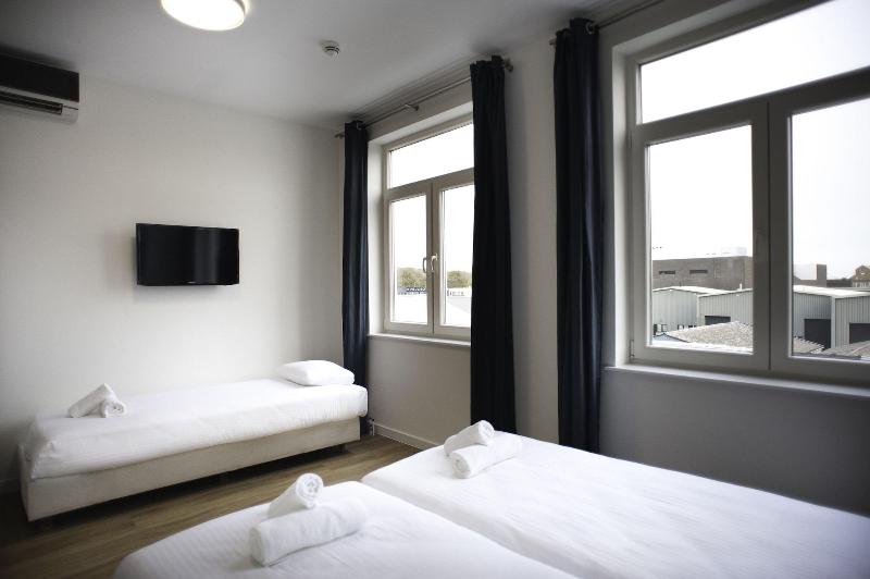 I Hotel - Oda